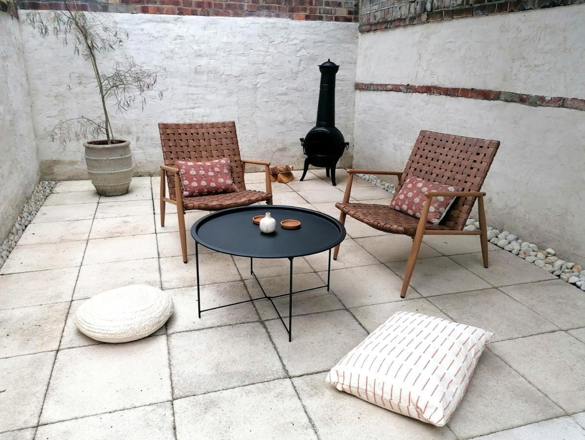 Unique City Centre House With Log Burner & Courtyard 노리치 외부 사진