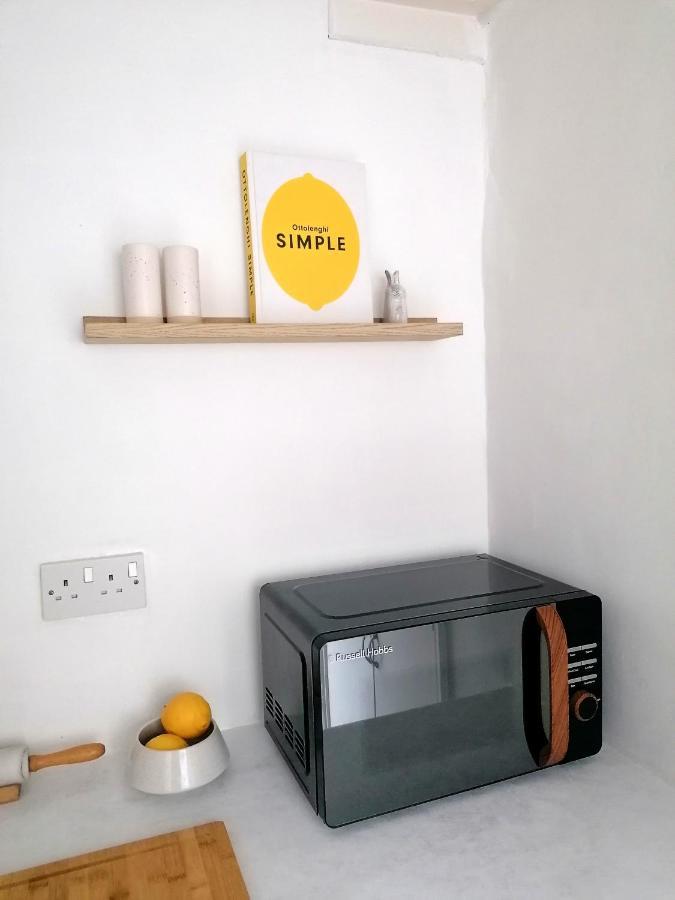 Unique City Centre House With Log Burner & Courtyard 노리치 외부 사진